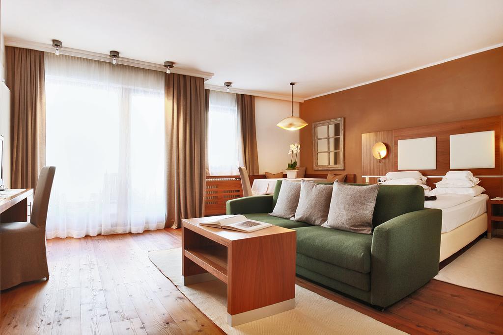 Hotel La Majun La Villa  Bagian luar foto